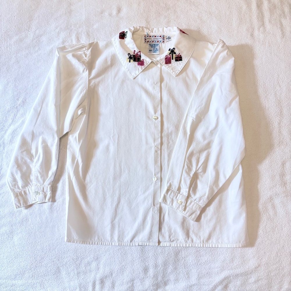 Petit Patapon White Cotton Kids Blouse with Embroidered Gifts on Collar - Size 6